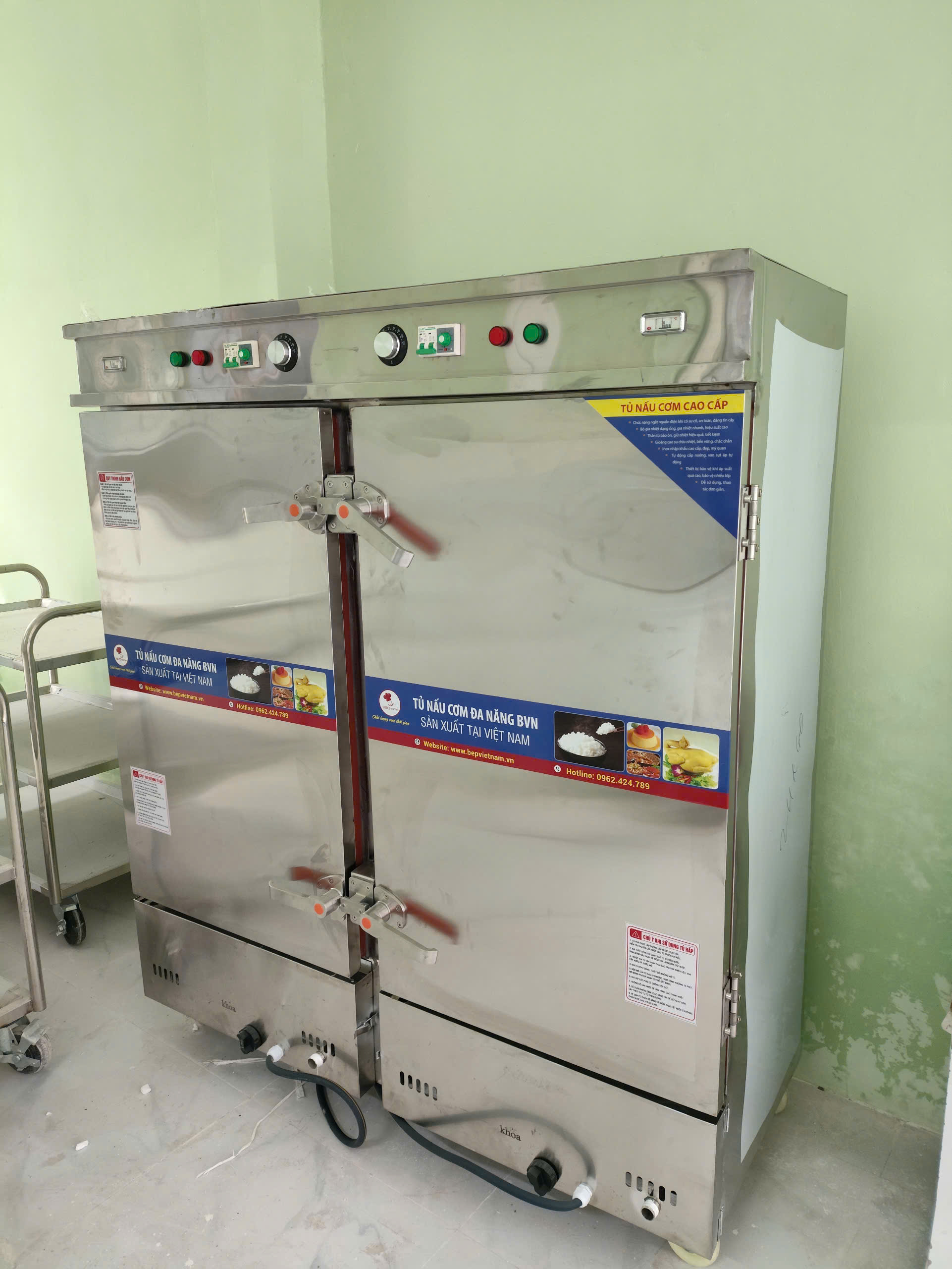 Tủ hấp xôi, gà, giò đa năng, tiết kiệm thời gian